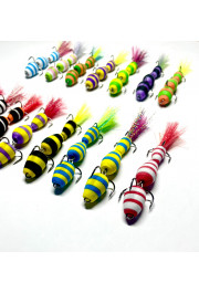 Mandulas, vietējā meistara roku darbs, trīsdaļīgas- ar dabīgām spalvu astītēm