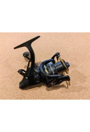Bezinerces spole Crystal Ambition 4000 ar baitranneru