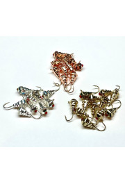 Volframa mormiška piramīda ar kristāliņu zelta, sudraba vai kapara