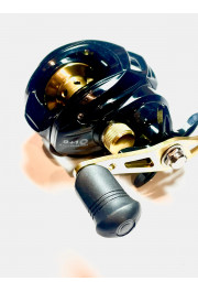 Miracle Fish multiplikatora spole AK Right melna+zelta krāsa.