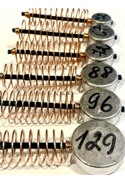 Vietēja meistara roku darbs. Slīdošā barotava 40-129gr